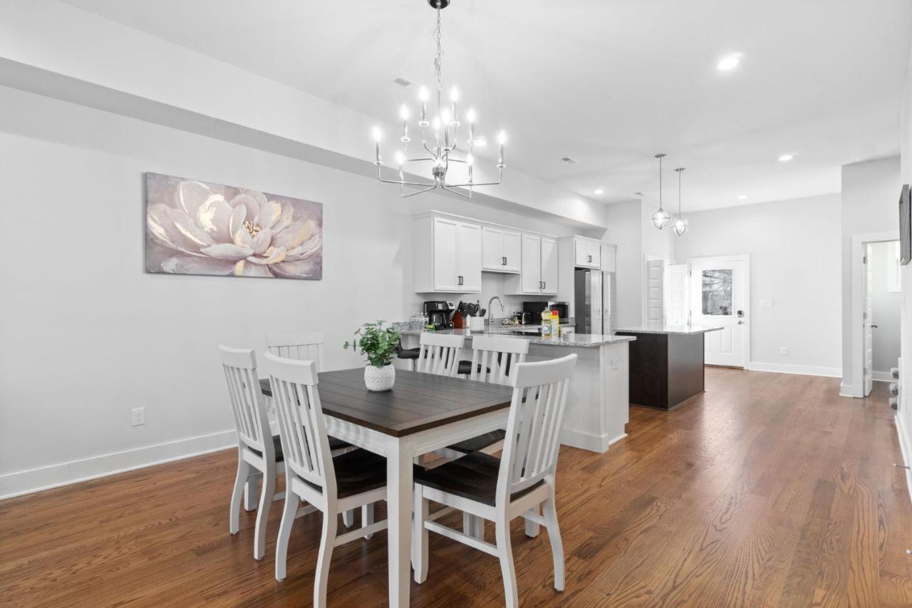 Rebecca'S Downtown Luxury Living Villa Clarksville Buitenkant foto