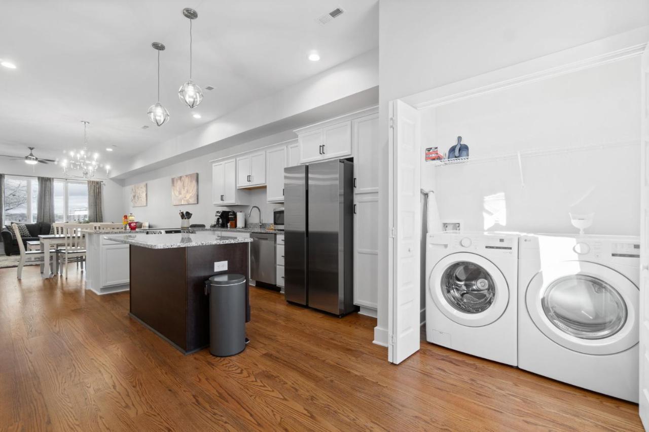 Rebecca'S Downtown Luxury Living Villa Clarksville Buitenkant foto