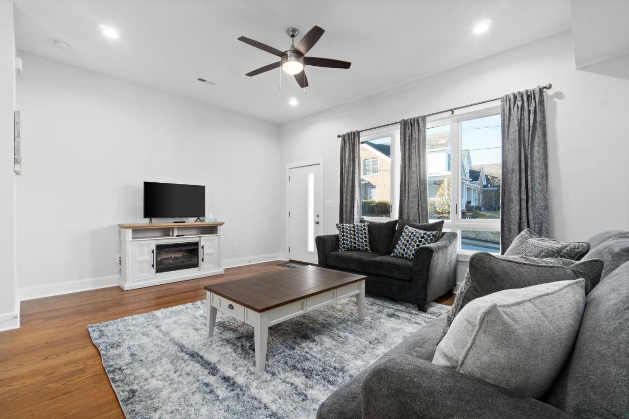 Rebecca'S Downtown Luxury Living Villa Clarksville Buitenkant foto