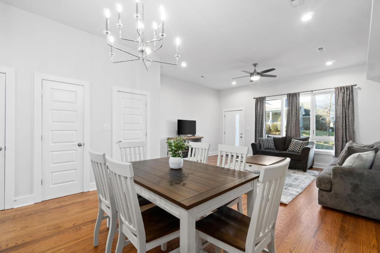 Rebecca'S Downtown Luxury Living Villa Clarksville Buitenkant foto