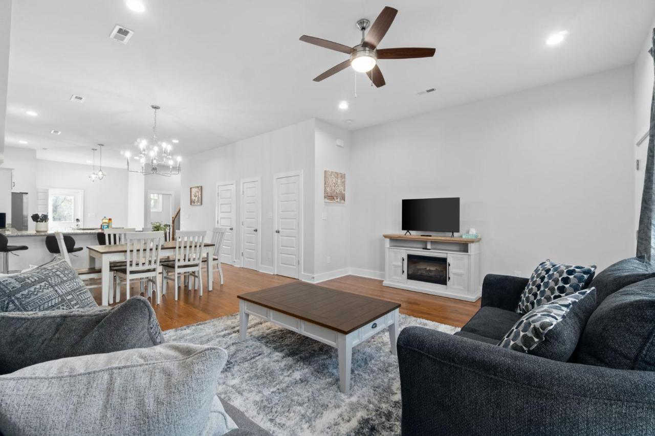 Rebecca'S Downtown Luxury Living Villa Clarksville Buitenkant foto